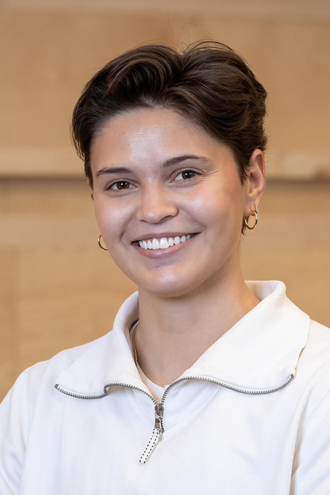 Ella B Srholez Profile Picture